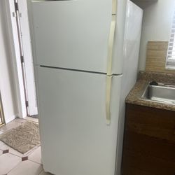 Free Kenmore Refrigerator