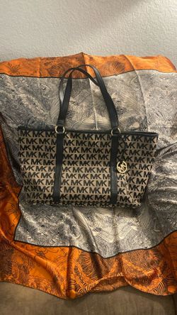Michael Kors Tote