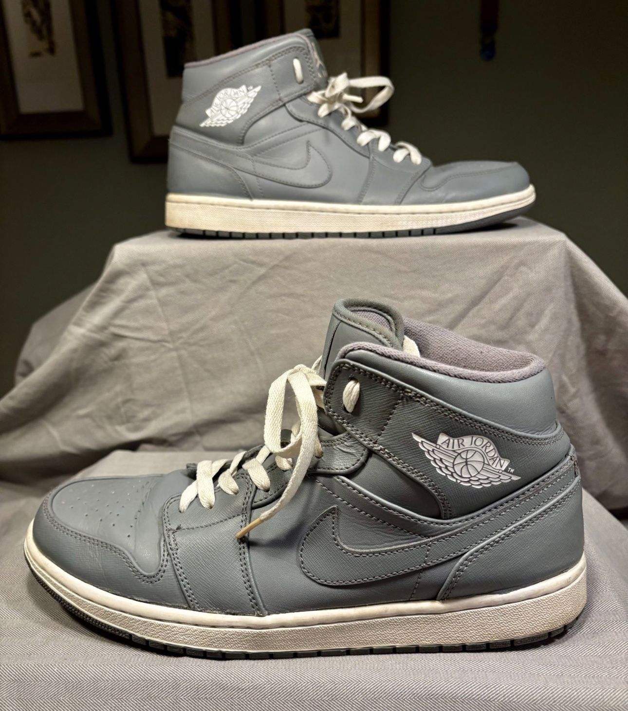 Air Jordan 1 Retro Mid Cool Grey Size 10.5 Men