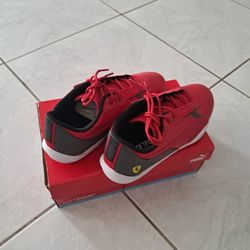 Puma FERRARI R-Cat Red Soft Foam Mens Sneakers Size 8.5 NEW