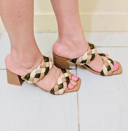 Woman Sandals 8.5. Available ✅