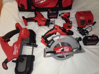 Milwaukee M18 Fuel Power Tool Combo Set