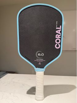 Sixzero Coral hybrid pickleball paddle