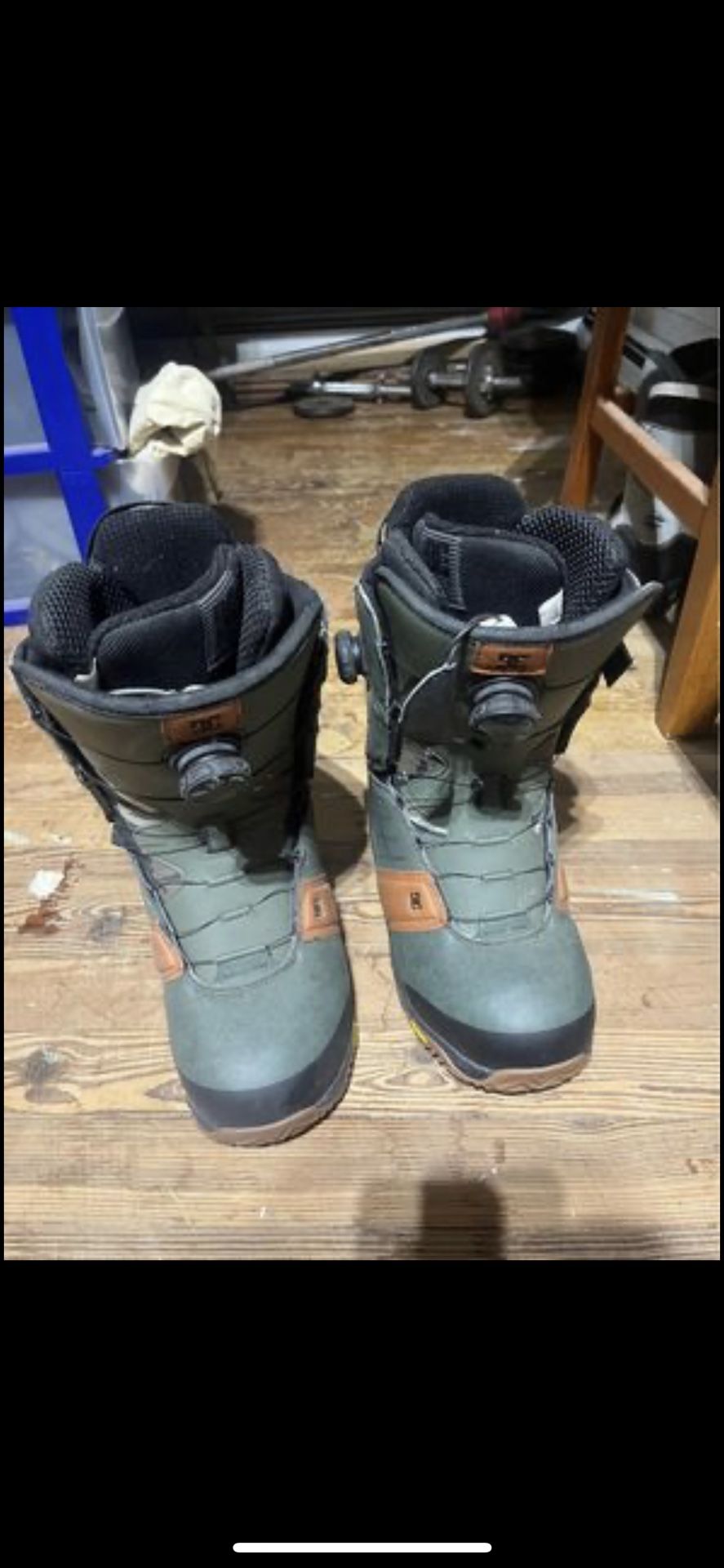 DC Size 10snowboard Boots
