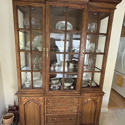 Solid wood China Cabinet