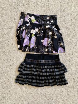 2 flowey skirts size S