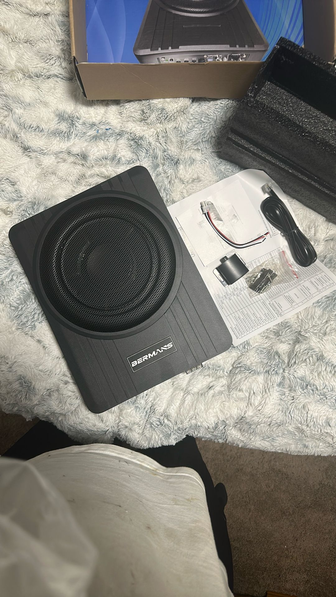 Under The Seat Sub With Built In Amp 1200 Watts 350 Rms