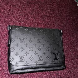 Louis Vuitton Monogram Messenger Bag