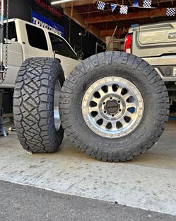 New Wheels & Tires Package Deal Method MR315 Wheels 305/70R17 Nitto Ridge Grappler Tires