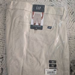 Gap mens Vintage Shorts Size 44 Oatmeal Color