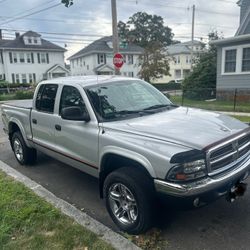 2004 Dodge Dakota