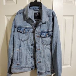 Brand New Hollister Jean Jacket Size Small