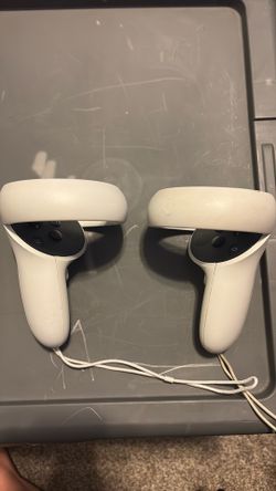 Meta quest 2 controllers
