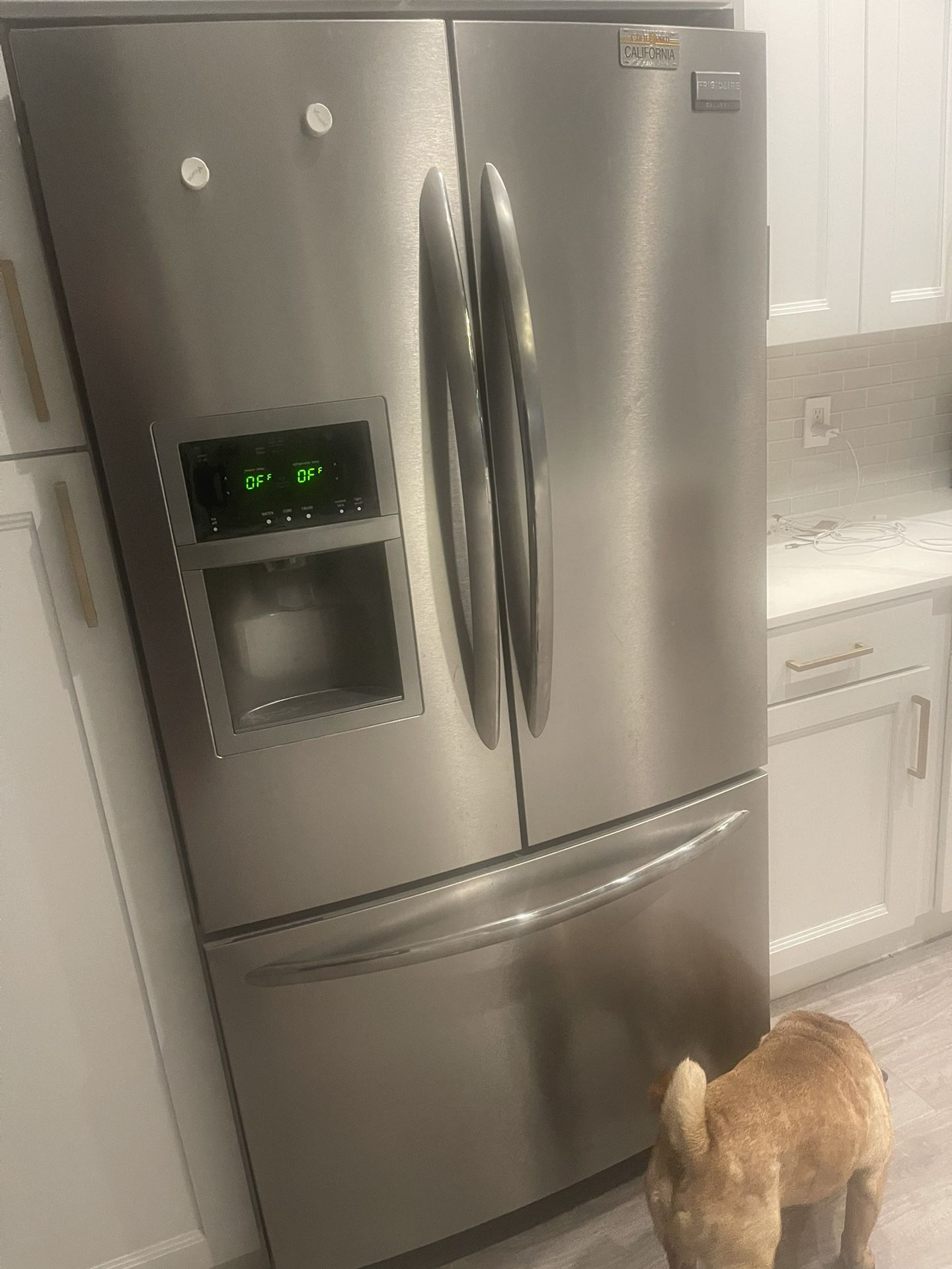 27.8 cuft Refrigerator 