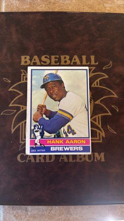 Hank Aaron 70s baseball card