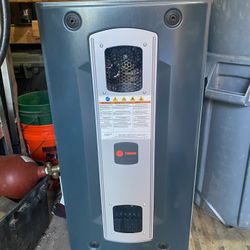 Trane 80% Furnace With Installation (Must See!!)
