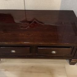 Free Lift Coffee Table, Ready For Pick Up