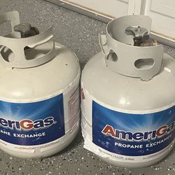 Propane Tanks - Very Clean, Excellent Condition 