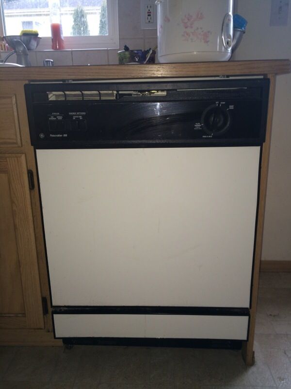 GE Potscrubber 650 Dishwasher