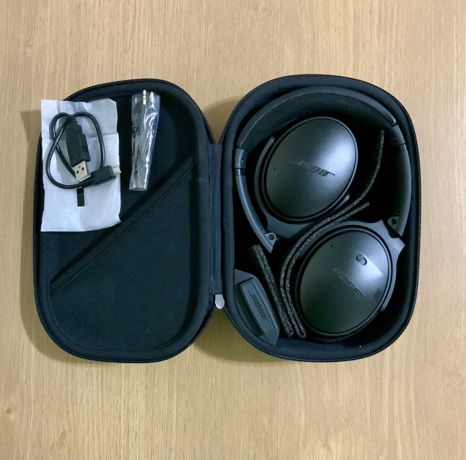 Bose QuietComfort 35 Wireless Headphones, Noise Cancelling - Black 