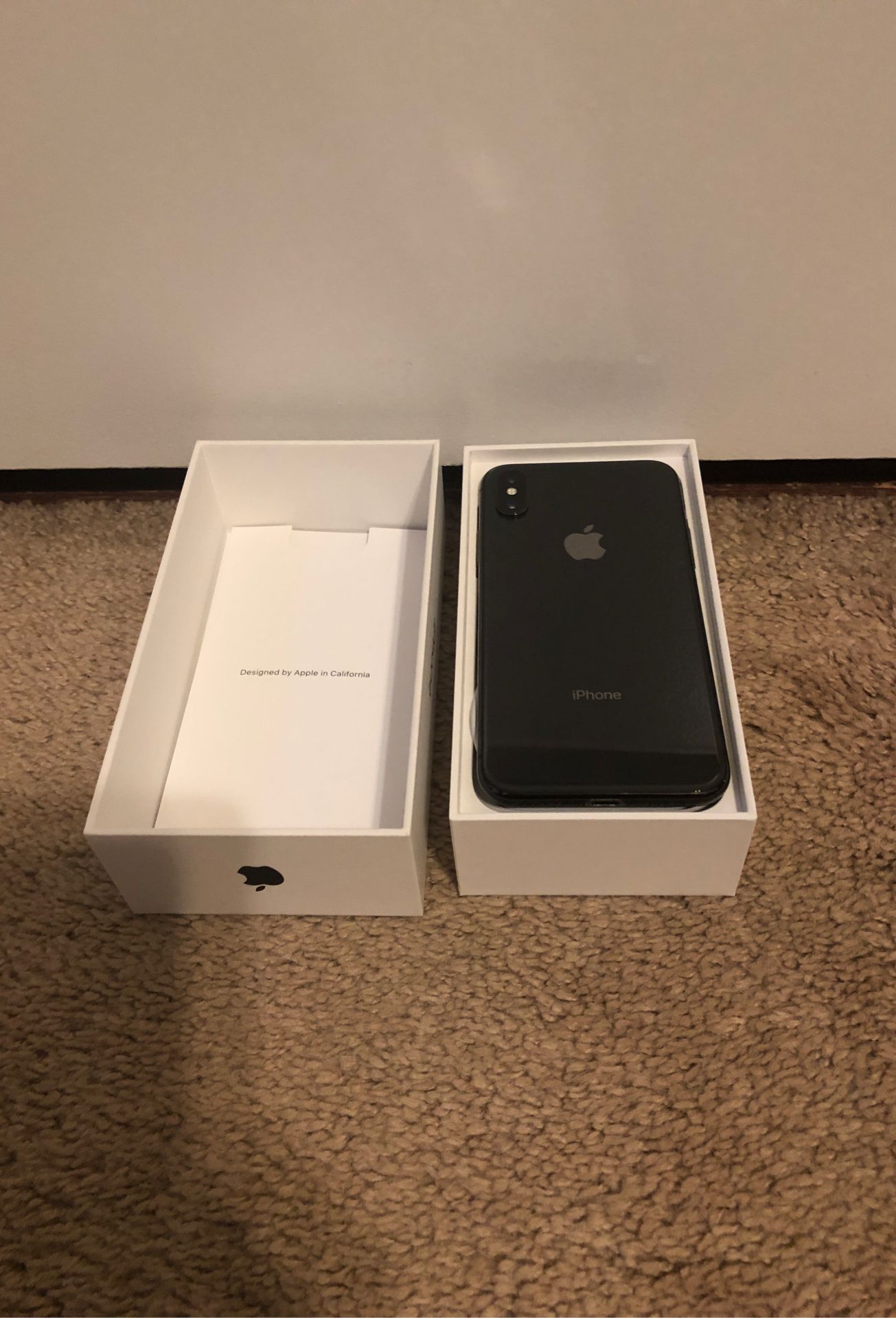 Apple IPhoneX 256GB. Phone locked Carrier AT&T
