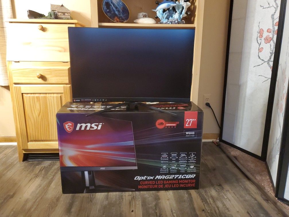 MSI MAG271CQR 27" Curved Monitor