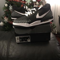 Air Jordan Legacy Low 