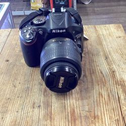 Nikon D5200