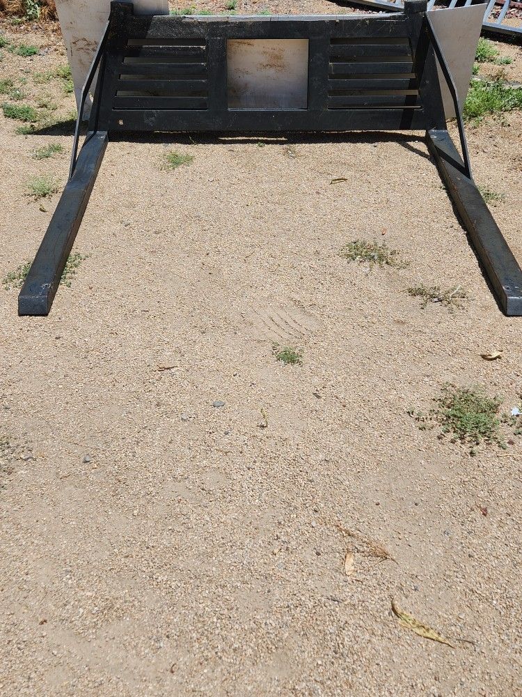 HEAVY DUTY RACK CAB. PROTECTOR for Sale in Peoria, AZ - OfferUp