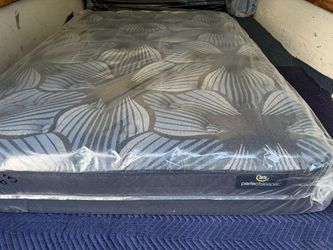Serta perfectsleeper Queen Mattress - Delivery Available 