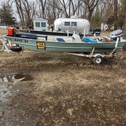 1970 Apple 16' Wide beam flat bottom