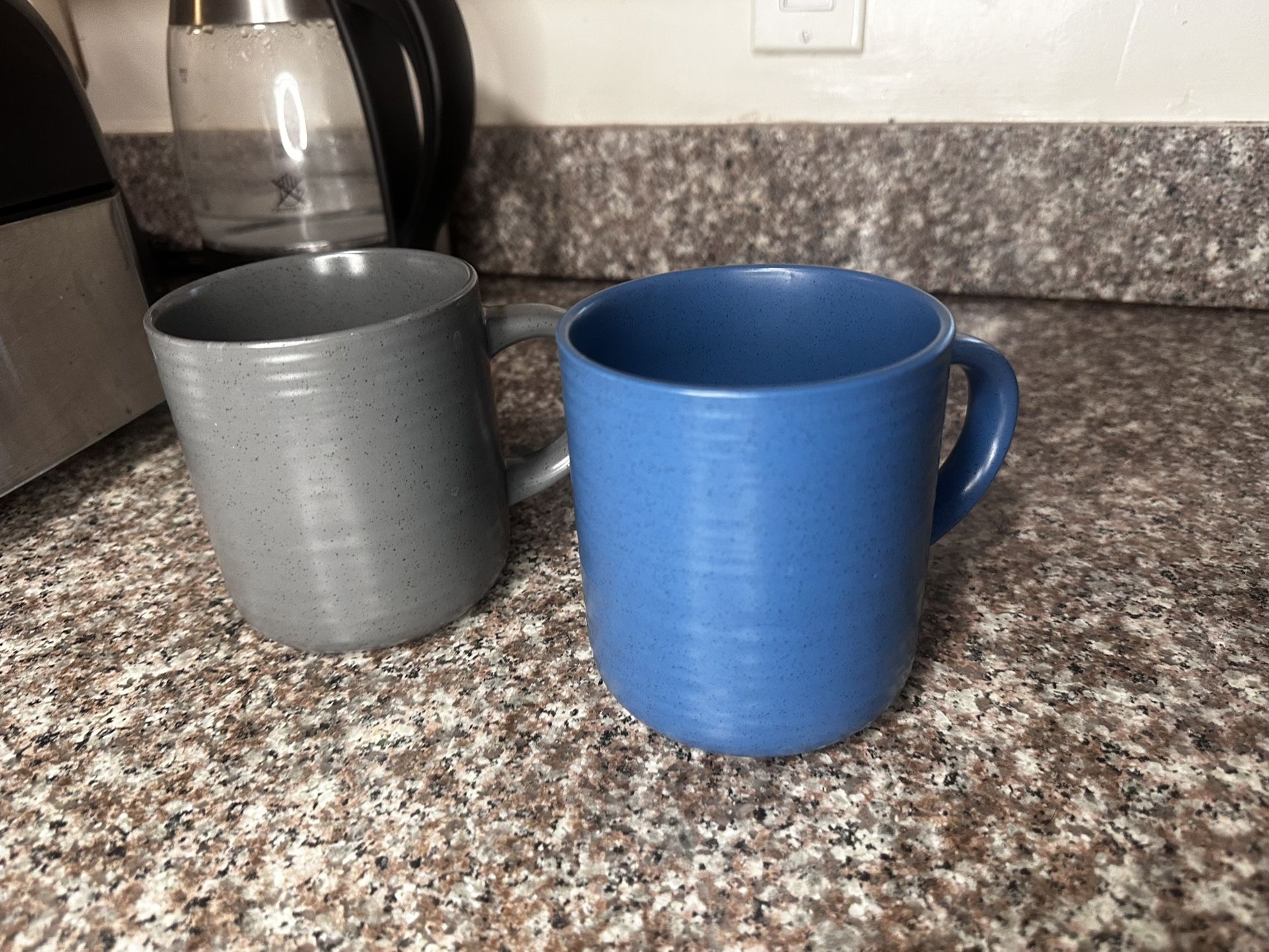 2 Design Pac Mugs