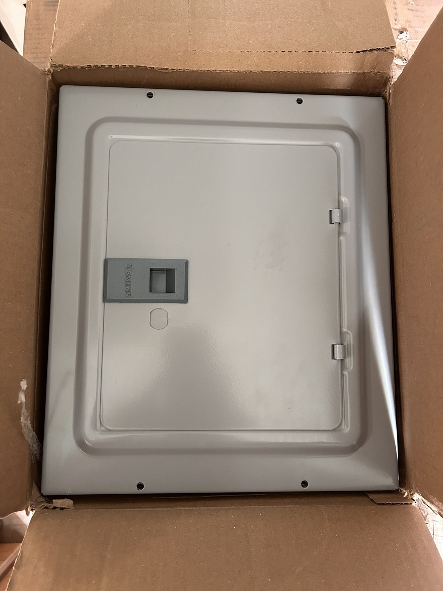 Siemens EQ 125 Amp 8-Space 16-Circuit Indoor Main Lug Surface Mount Load Center