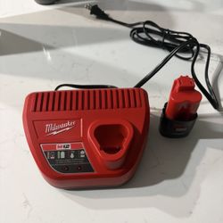 Milwaukee M12 Battery And Charger 
