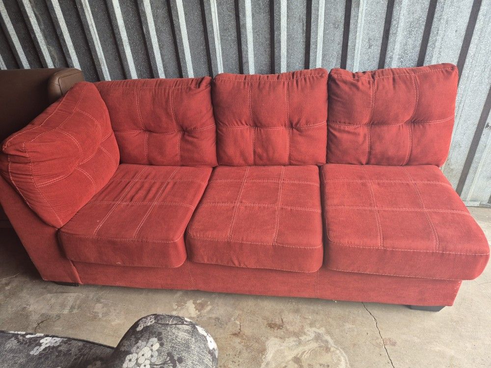 RED SECTIONAL MISSING RIGHT SECTION
