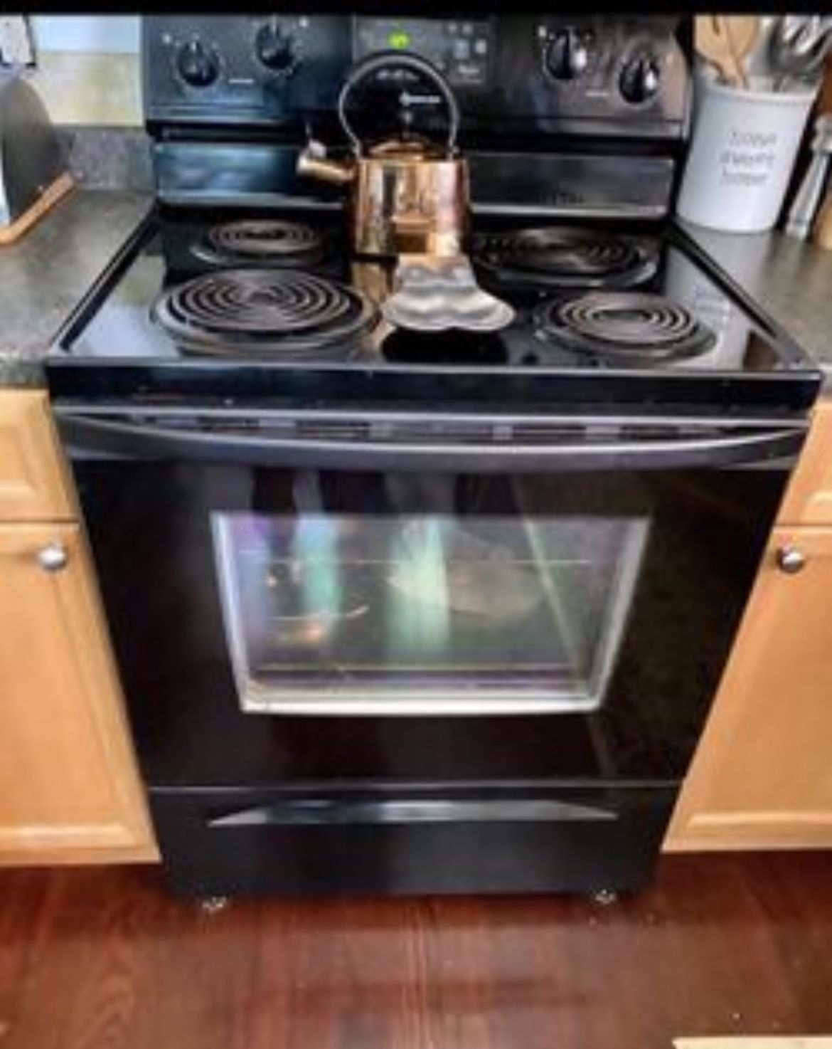 Whirlpool Black Freestanding Electric Range with accubake system for