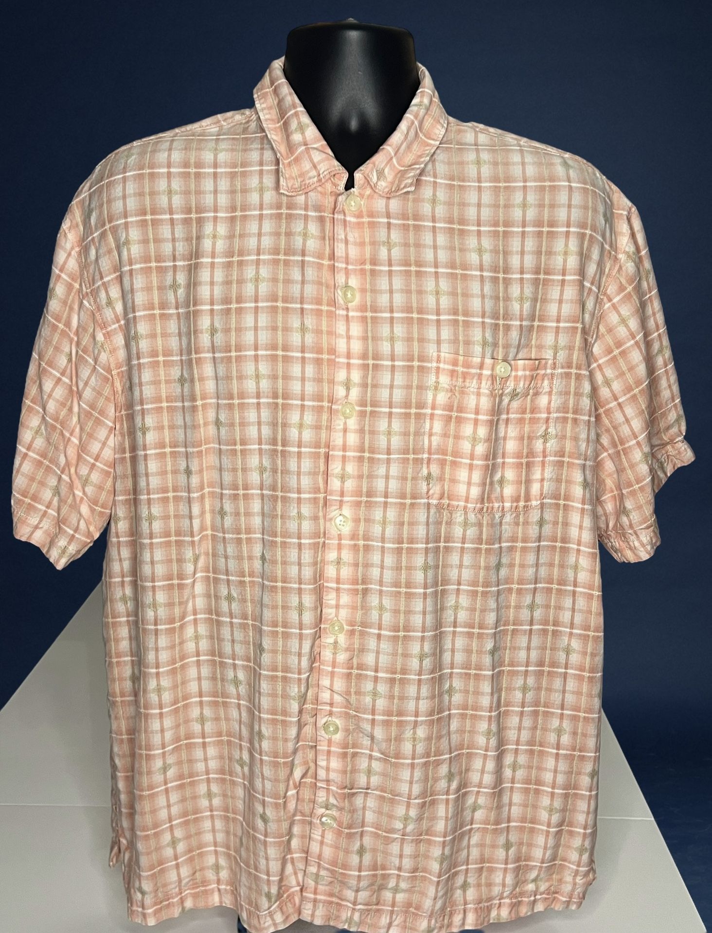 Tommy Bahama Men’s XL Shirt Peach Plaid Tencel Lyocell Button Up Crest Pattern