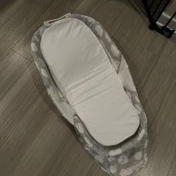 Portable Infant Lounger