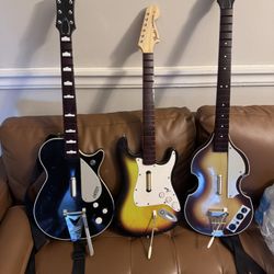 3 Rock Band Guitar Controllers – Beatles Bundle (Gretsch, Höfner, Strat) – Untested