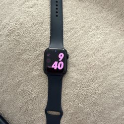 Apple Watch SE 3 44MM Cellular And GPS