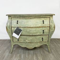 ( Delivery Available ) Hooker Furniture Traditions 3-Drawers Pine Wood Chest Nightstand