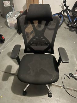 Desk chair