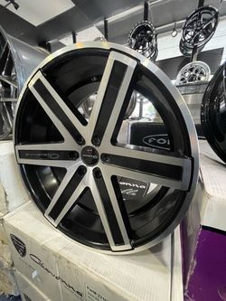22” Koko Kuture Dramuno 6 Manufactured by Giovanna  22x10” Rims Size
