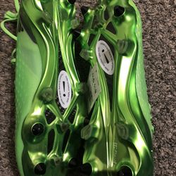 soccer cleats 