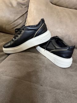 Salvatore Ferragamo Black Leather Sneakers Size 8.5 C Gold Ganci