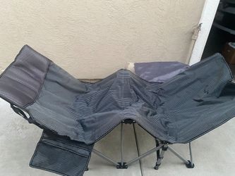 Folding camping chair