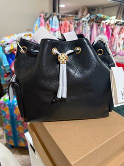 Tory Burch Charlie Small Size