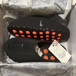 Brand New Nike Mind Women’s Size 9 