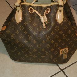 Louis Vuitton 2009 Monogram Neo Noe Handbag