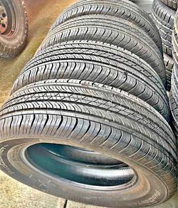 225/65/17 Continental vendo un set de llantas usadas excelente condiciones de vida las 4 ✅🤩I am selling a set of used tires, all 4 in excellent livin
